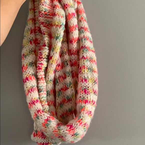 Infinity Scarf - Picture 1 of 1